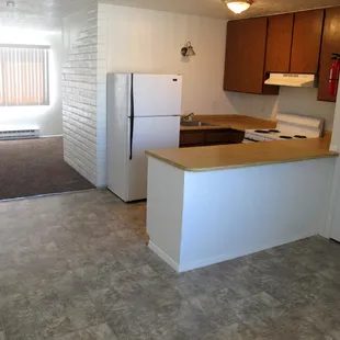 Aztec Terrace Studios - 3425 Aztec NE, ABQ, NM 87107