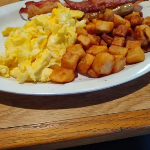 This is their Eggs, Bacon, Sausage and Country Potatoes. All tasted great!