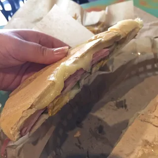 Cubano.
