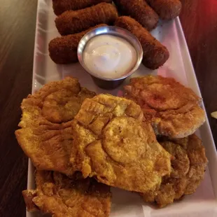 Hak croquettes and plantains
