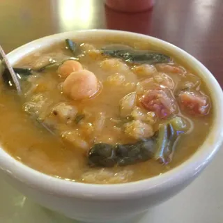 Caldo Gallego