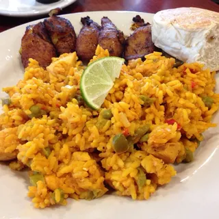 Arroz con Pollo*