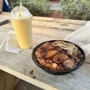 Vaca frita, red beans, mango shake