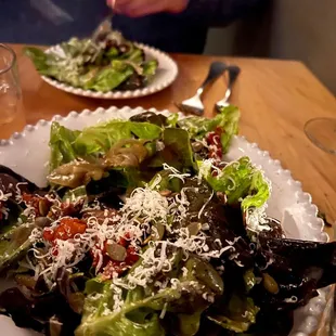 Shareable House Salad