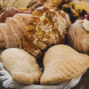 food, dough desserts, donuts