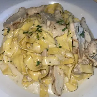 Fettuccine Alfredo