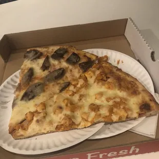 Sausage pizza, Buffalo chicken pizza