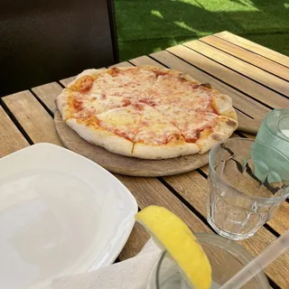 kids cheese pizza