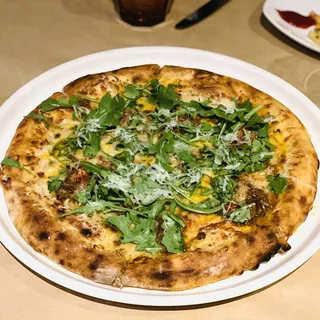 spicy chicken sausage pizza