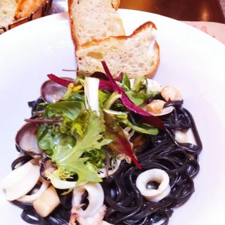 shrimp clam squid ink linguine