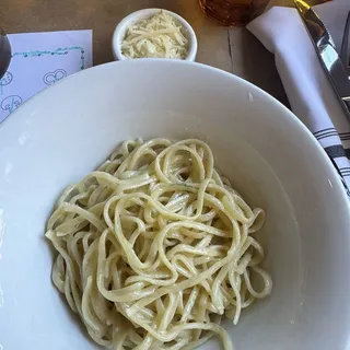 kids butter spaghetti