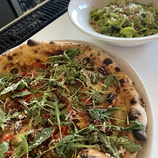 spicy chicken sausage pizza