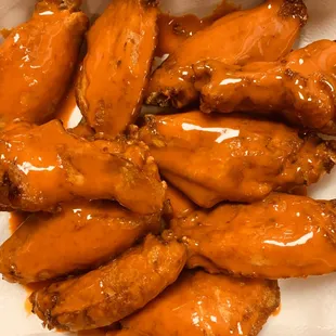 a bowl of hot wings