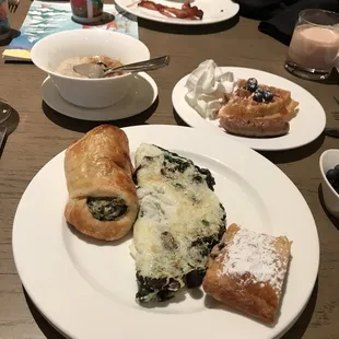 A fun little breakfast buffet at the lodge. Axel took awesome care of my crew and had sweet little coloring books for the littles.