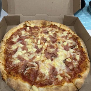 Hawaiian Pizza