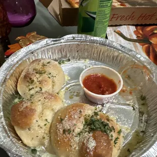 Garlic knots.