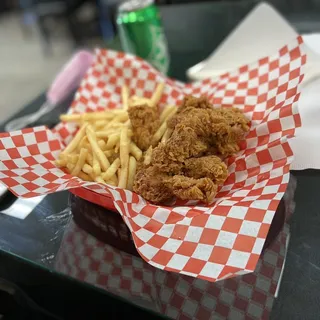 Chicken Popcorn with fries