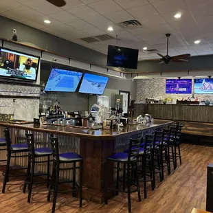 Great hang out space!