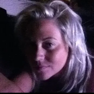 Lindsy G.