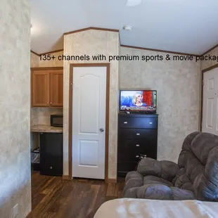 135+ TV channels with premium sports &amp; movie packages