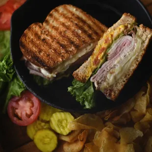 Cuero Pecan House Deluxe Sandwich