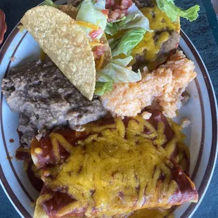 a plate of mexican food