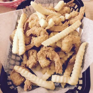 Fried shrimp with fries. Also comes with slaw and toast.