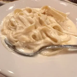 Fettucine Alfredo with prawns