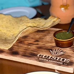 This Gouda crisp was so good.