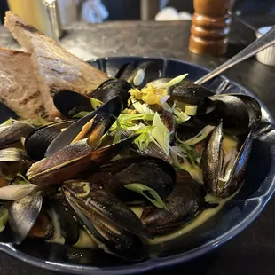 Mussels in a curry broth! Pretty tasty!