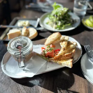 Chicken Liver Pate, Insalata Verde