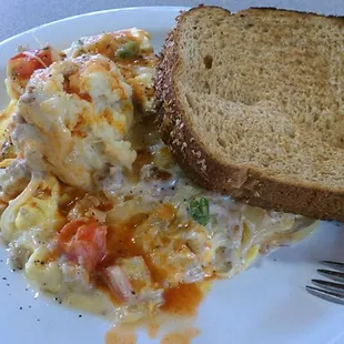 Sausage Gravy Omelette with Toast