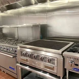 Professional hot line in shared kitchen