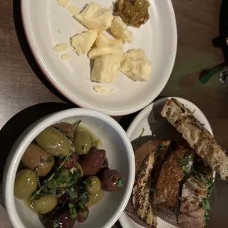 Crusty Bread, Garlic Oil & Balsamic