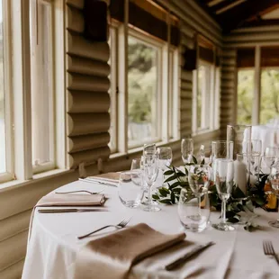 Guest table in color, another lovely job by Viceth Vong photographer