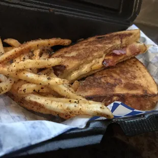 Sexy Grilled Cheese!