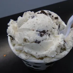 Cookies N Cream ice cream, close-up.