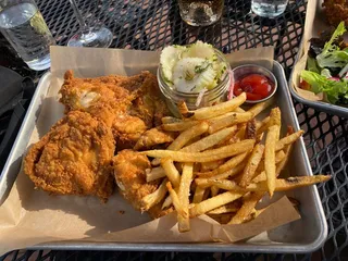 Indian Fields Tavern