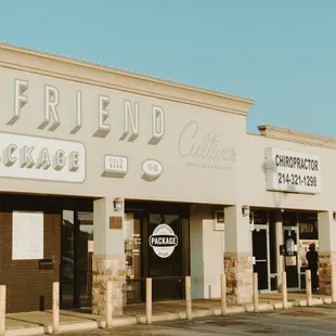 the outside of a coffee shop