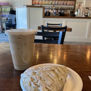 Sea salt caramel latte and earl grey lavender scone