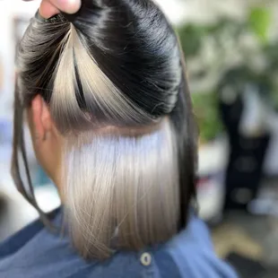 Come check out Lennon for Color Blocking and fun colors.