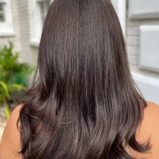 Come check out Melissa and see how she can give your hair incredible shine.