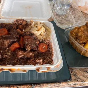 Large Oxtail and Small Curry Chicken