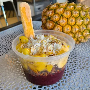 Kau Kau tropical Acai bowl
