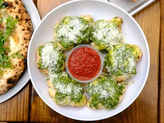 Grata’s Pizzeria