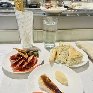 The brûlée&apos;d cheese and compound butter were the stunners of the evening