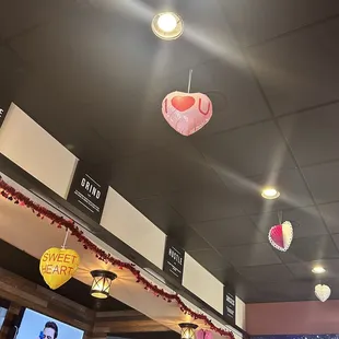 Valentine&apos;s Day Decor