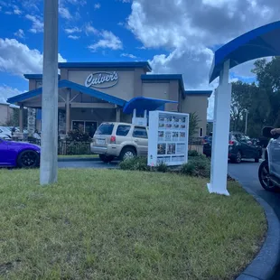 a car parked in front of a culver&apos;s