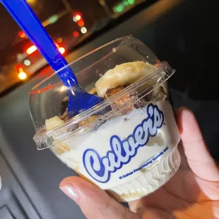 dessert, drink
