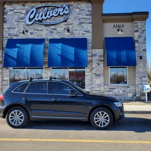 The side of the building as I waited for my to-go order